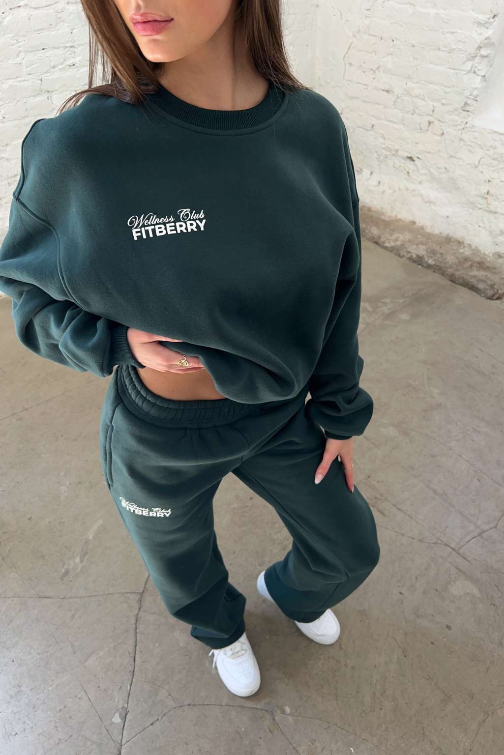 SOLD OUT - WELLNESS CLUB STRAIGHT LEG JOGGERS