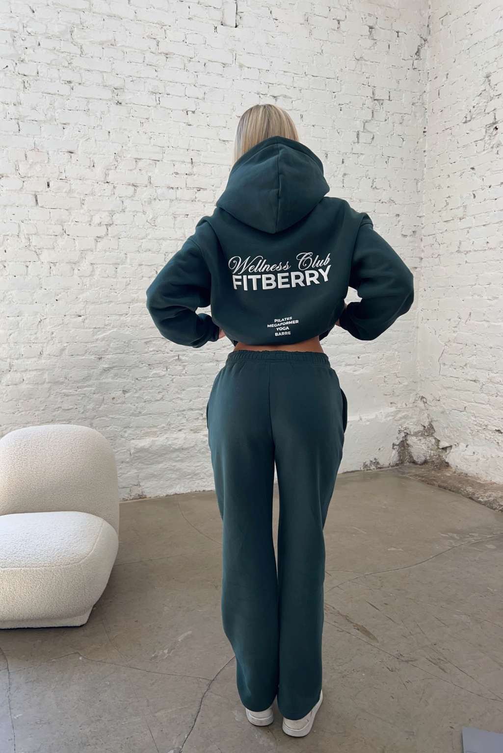 SOLD OUT - WELLNESS CLUB STRAIGHT LEG JOGGERS