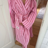 SUNDAY ROBE