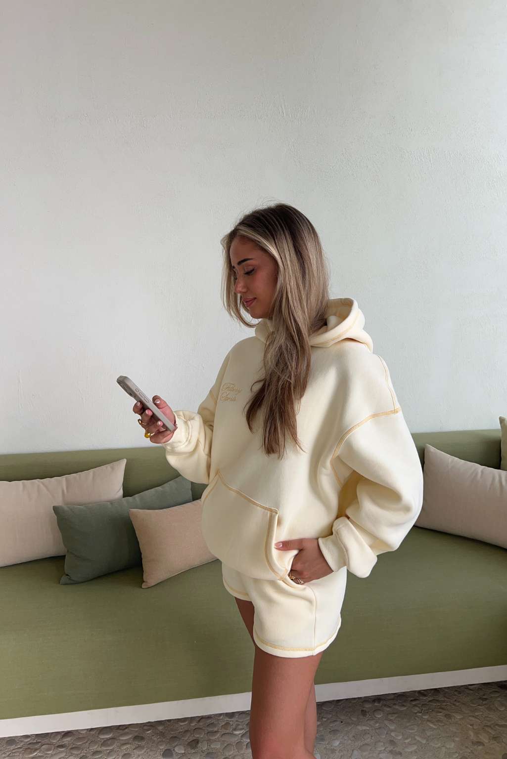 CONTOUR OVERSIZED HOODIE