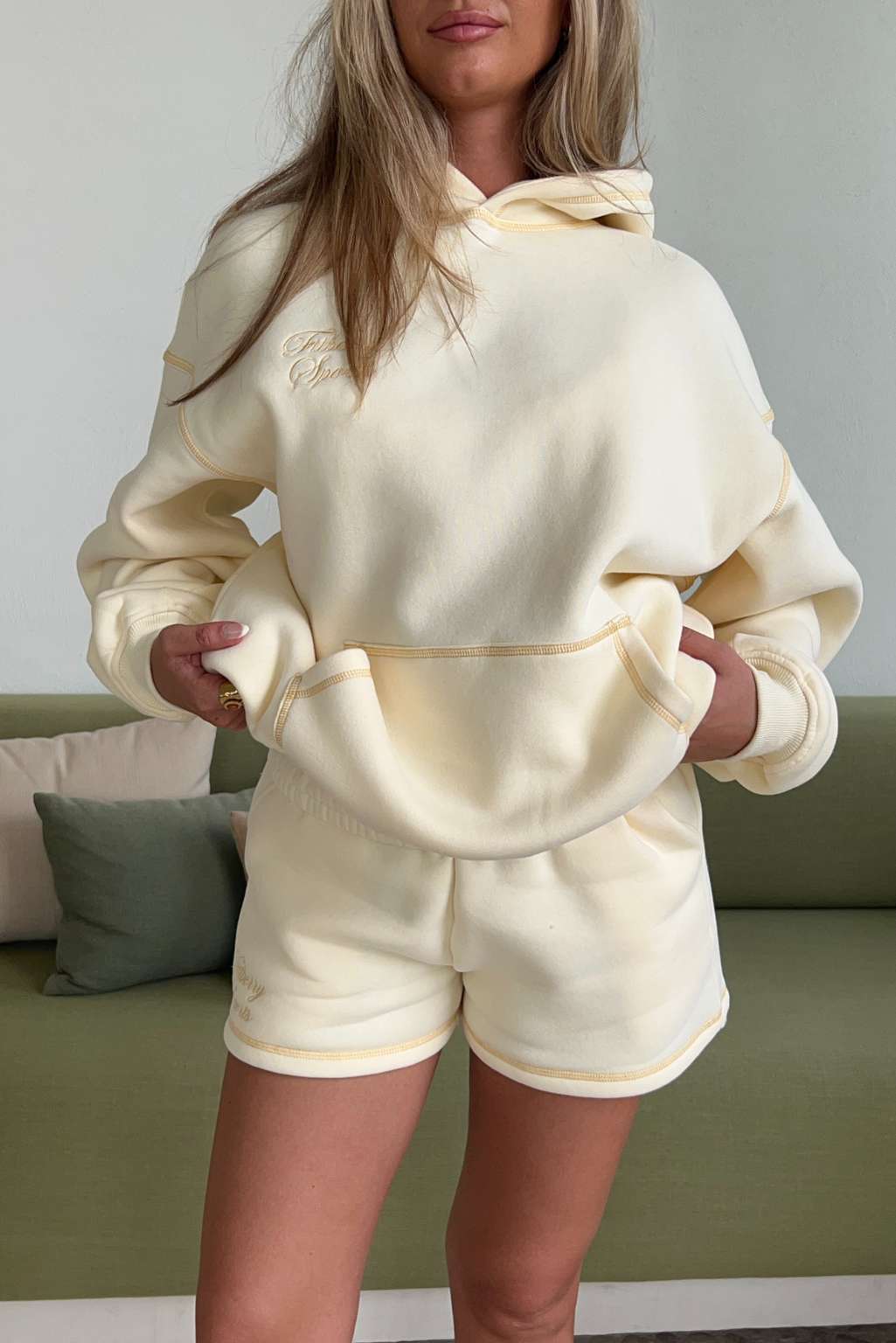 CONTOUR OVERSIZED HOODIE