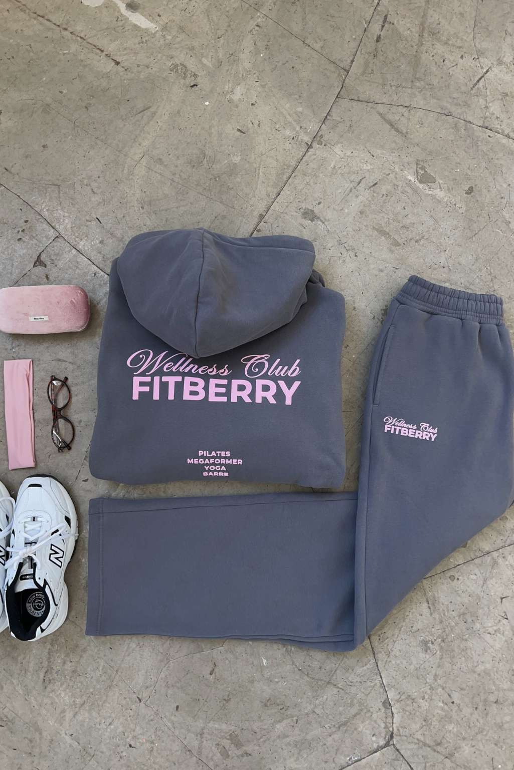 SOLD OUT - WELLNESS CLUB STRAIGHT LEG JOGGERS