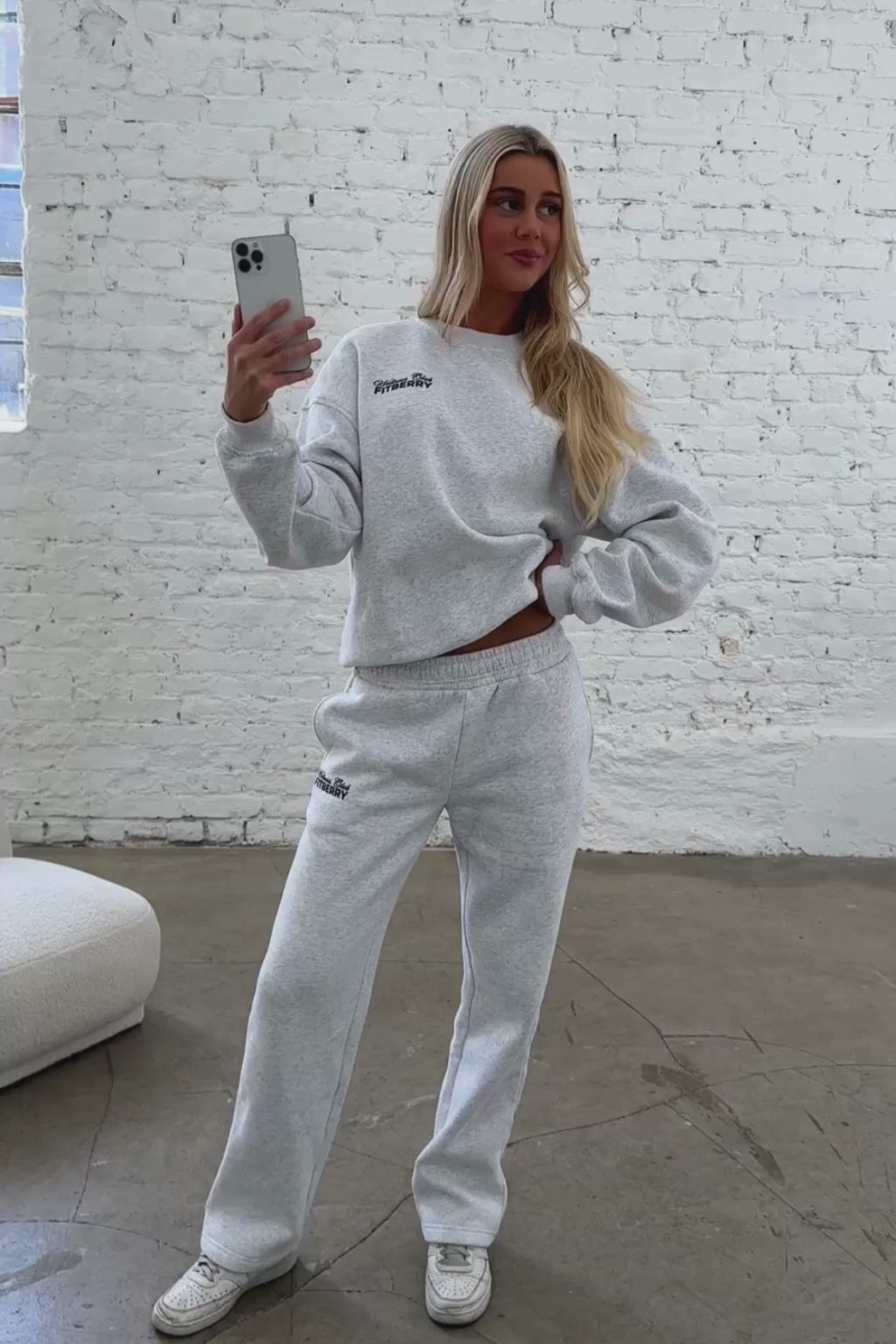 SOLD OUT - WELLNESS CLUB STRAIGHT LEG JOGGERS